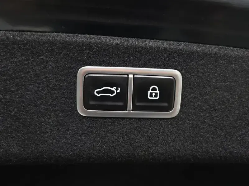 2023 Genesis G80 с пробегом 66 749 км