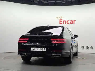 2023 Genesis G80 с пробегом 42 131 км