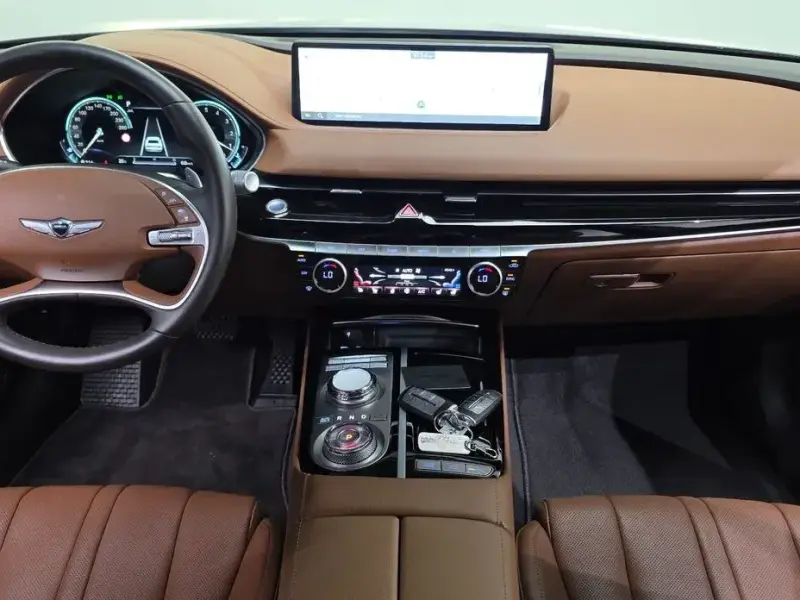 2023 Genesis G80 с пробегом 42 131 км