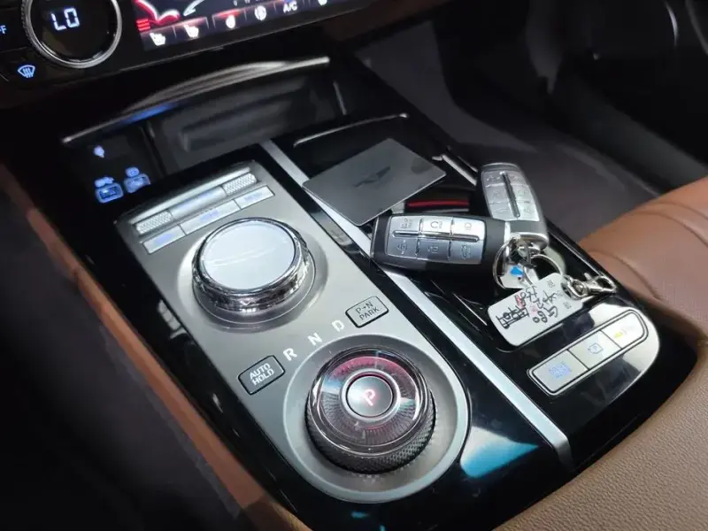 2023 Genesis G80 с пробегом 42 131 км