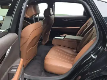 2023 Genesis G80 с пробегом 42 131 км
