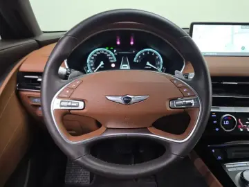 2023 Genesis G80 с пробегом 42 131 км