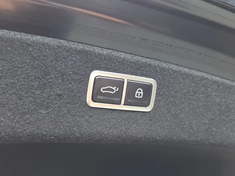 2023 Genesis G80 с пробегом 42 131 км
