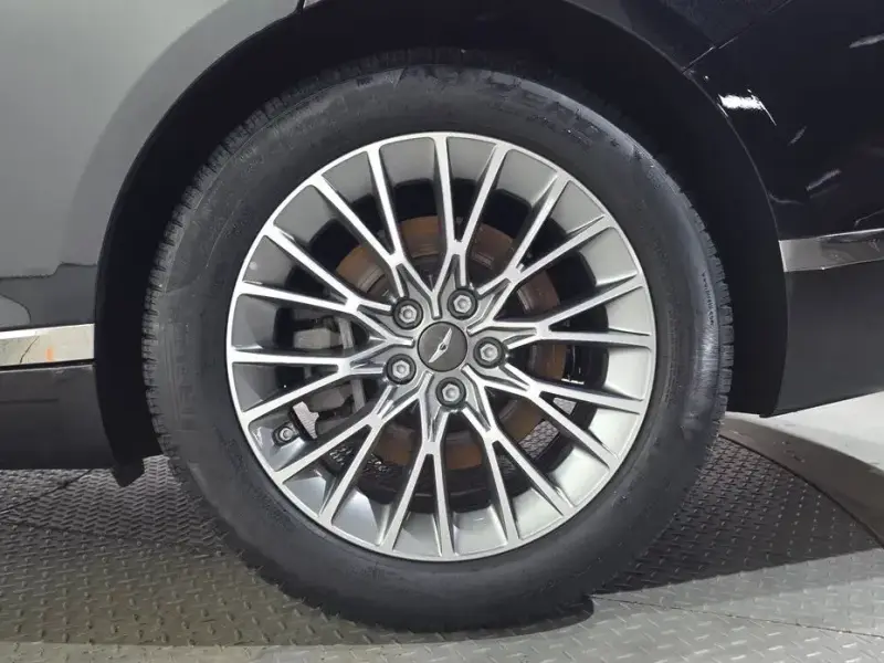 2023 Genesis G80 с пробегом 42 131 км