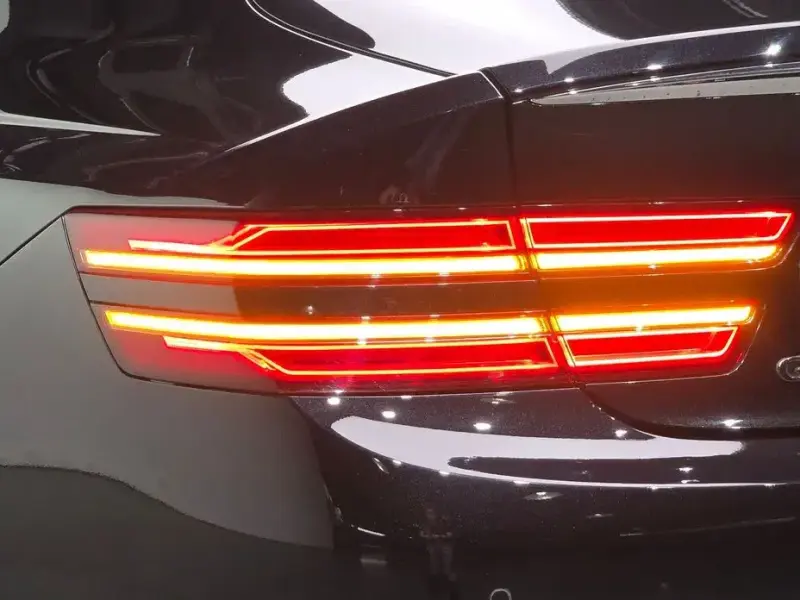 2023 Genesis G80 с пробегом 42 131 км