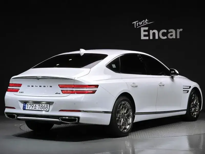 2023 Genesis G80 с пробегом 90 459 км