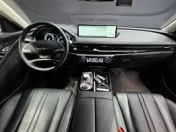 2023 Genesis G80 с пробегом 90 459 км