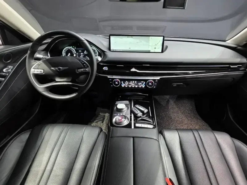 2023 Genesis G80 с пробегом 90 459 км