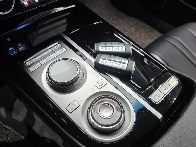 2023 Genesis G80 с пробегом 90 459 км