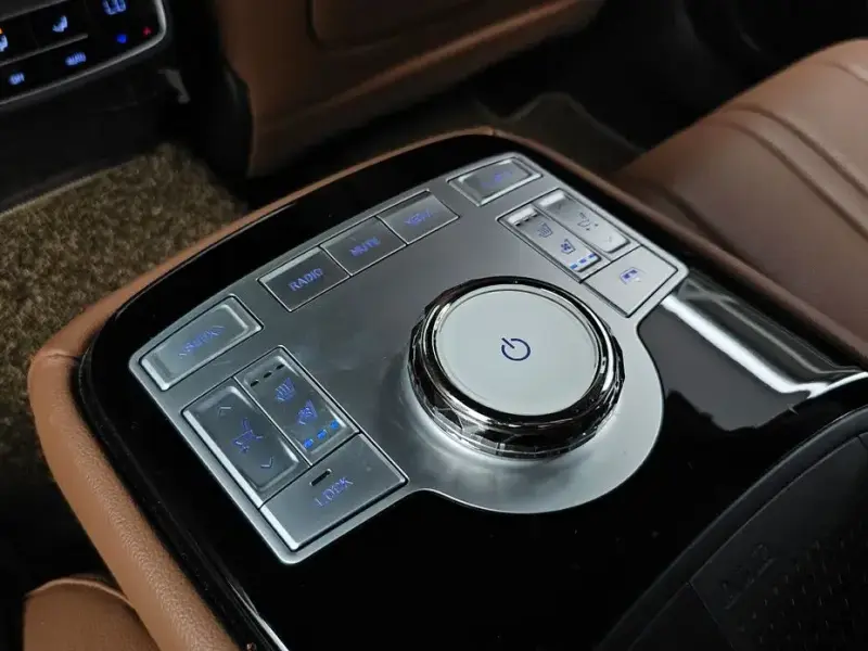 2023 Genesis G80 с пробегом 51 994 км