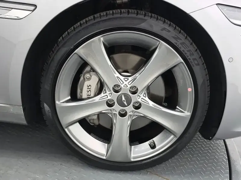 2023 Genesis G80 с пробегом 57 124 км