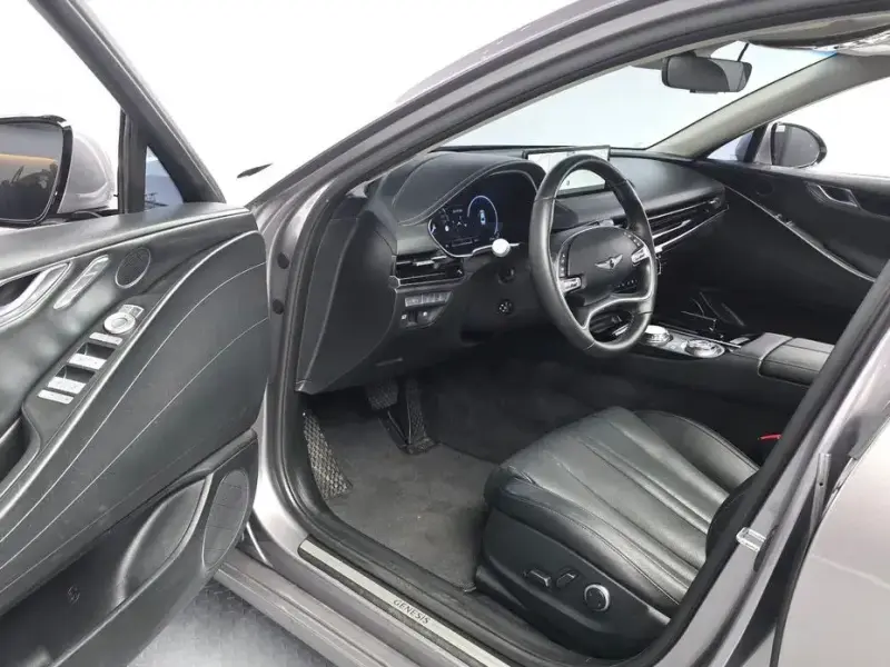 2023 Genesis G80 с пробегом 57 124 км