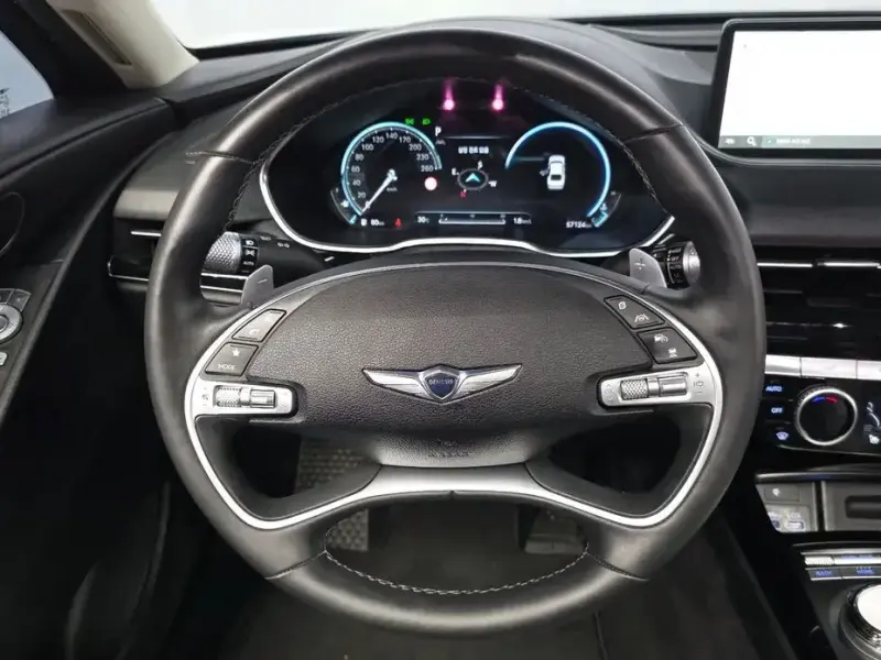 2023 Genesis G80 с пробегом 57 124 км