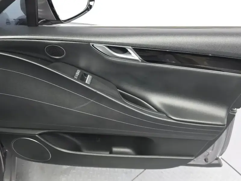 2023 Genesis G80 с пробегом 57 124 км
