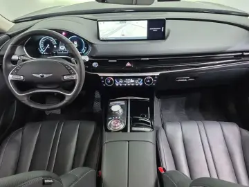 2023 Genesis G80 с пробегом 57 836 км