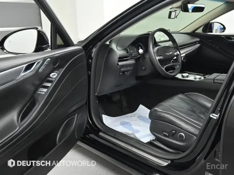 2023 Genesis G80 с пробегом 82 666 км