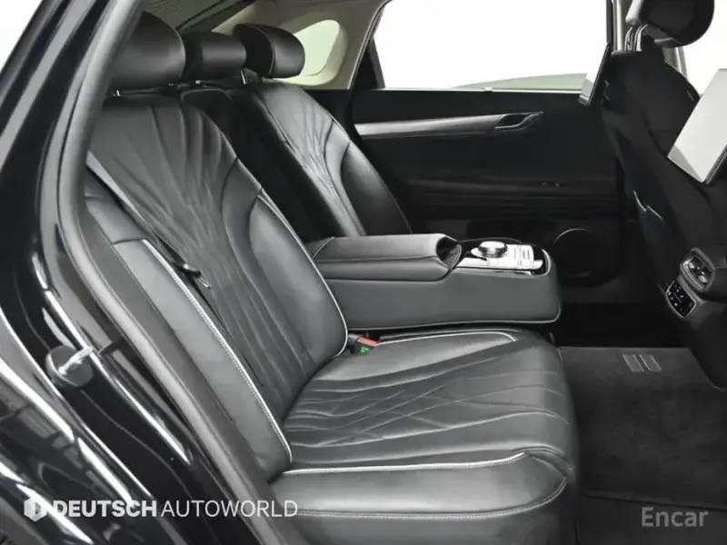 2023 Genesis G80 с пробегом 82 666 км