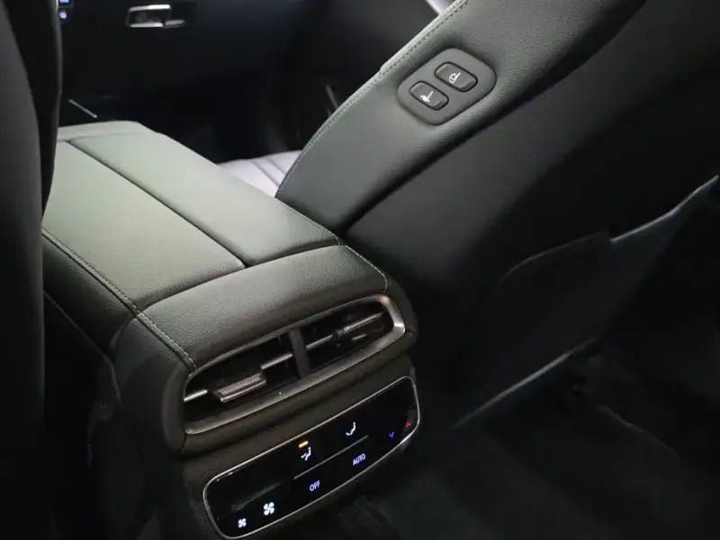 2023 Genesis G80 с пробегом 57 836 км