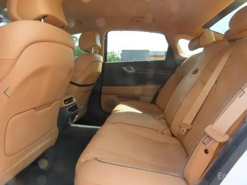 2023 Genesis G80 с пробегом 8 857 км