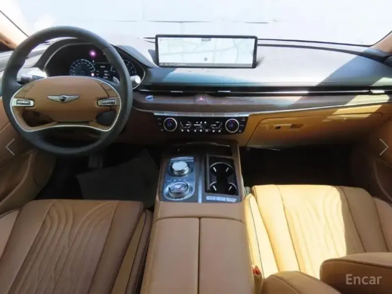 2023 Genesis G80 с пробегом 8 857 км