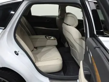 2023 Genesis G80 с пробегом 61 459 км
