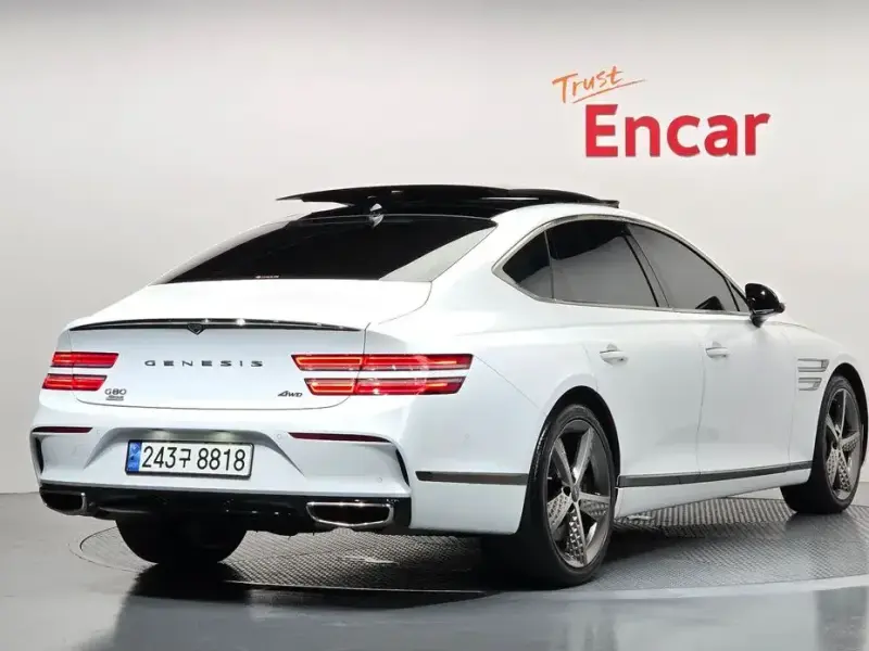 2023 Genesis G80 с пробегом 48 241 км