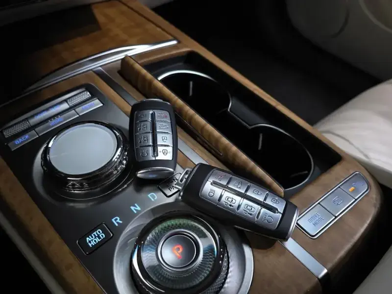 2023 Genesis G80 с пробегом 61 459 км