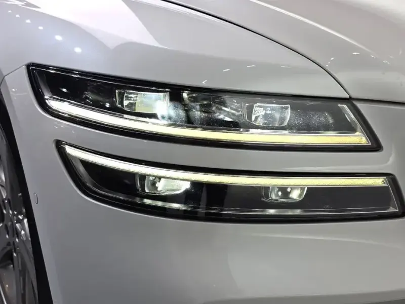 2023 Genesis G80 с пробегом 61 459 км