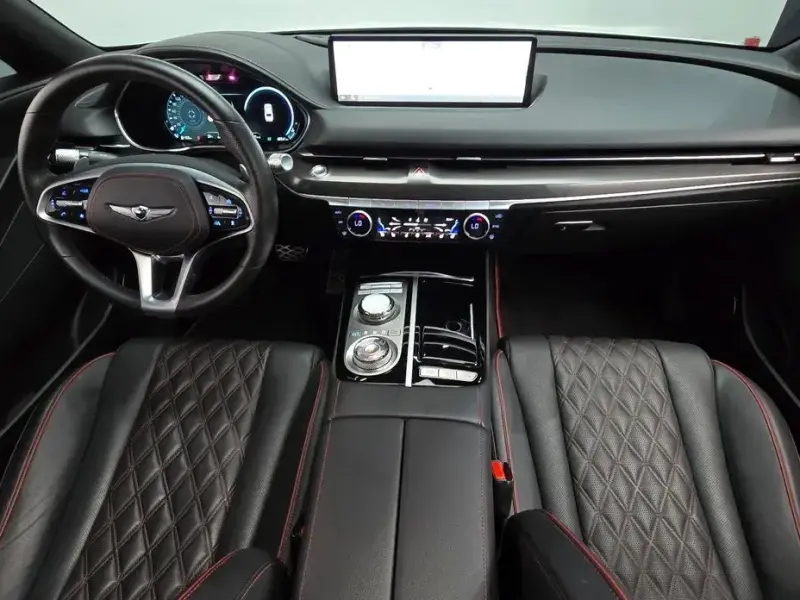 2023 Genesis G80 с пробегом 48 241 км