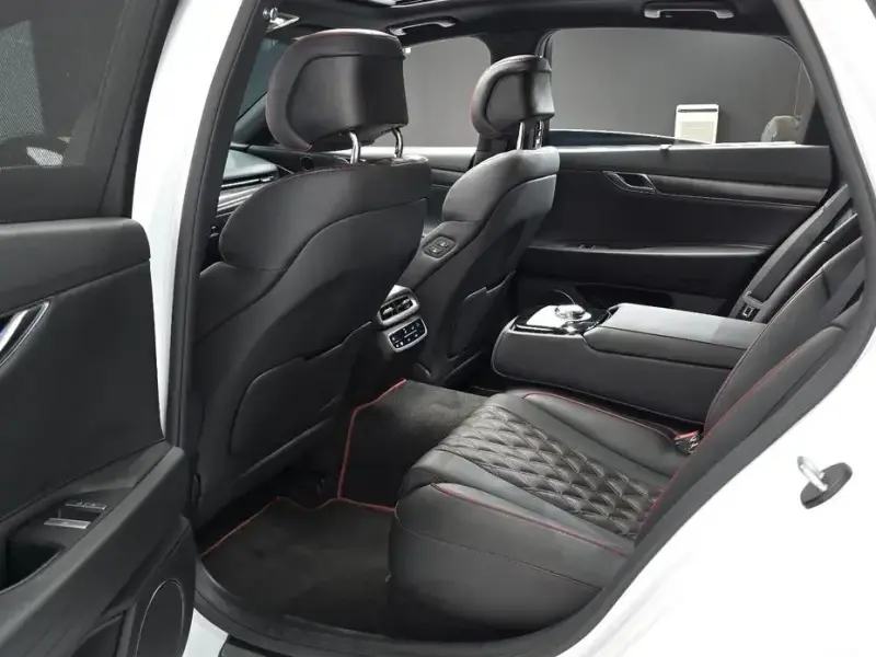 2023 Genesis G80 с пробегом 48 241 км