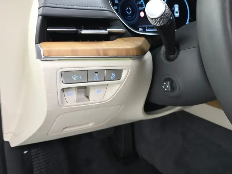 2023 Genesis G80 с пробегом 61 459 км