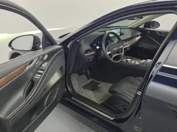 2023 Genesis G80 с пробегом 21 510 км