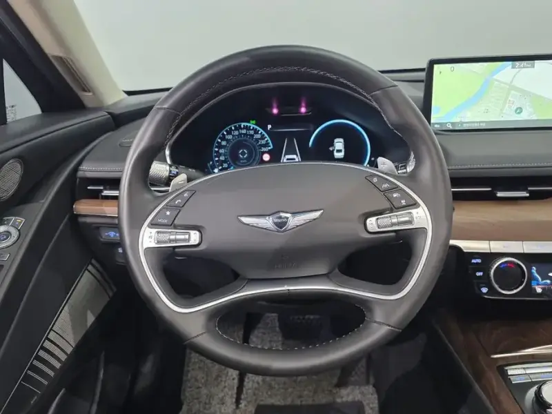 2023 Genesis G80 с пробегом 21 510 км