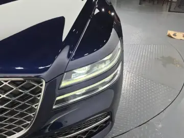 2023 Genesis G80 с пробегом 21 510 км