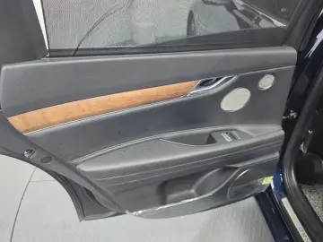 2023 Genesis G80 с пробегом 21 510 км