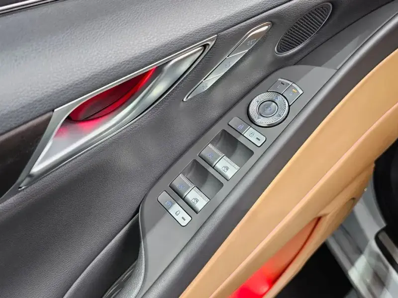 2023 Genesis G80 с пробегом 53 381 км