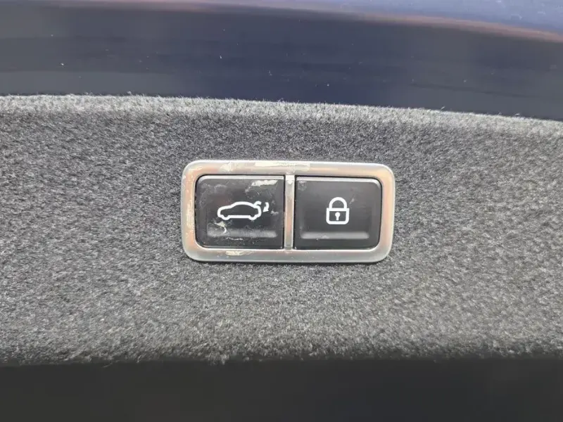 2023 Genesis G80 с пробегом 21 510 км