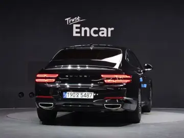 2023 Genesis G80 с пробегом 64 762 км