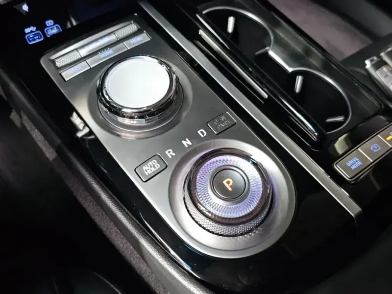2023 Genesis G80 с пробегом 64 762 км