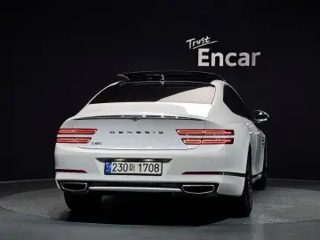 2023 Genesis G80 с пробегом 54 599 км