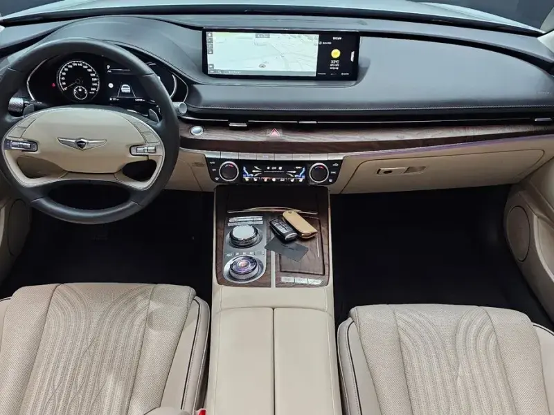2023 Genesis G80 с пробегом 54 599 км