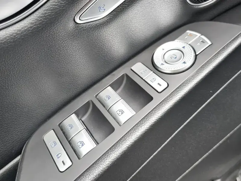 2023 Genesis G80 с пробегом 64 762 км