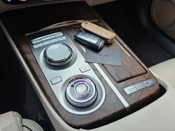 2023 Genesis G80 с пробегом 54 599 км