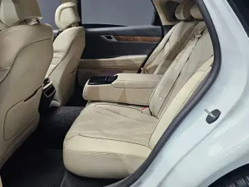 2023 Genesis G80 с пробегом 54 599 км