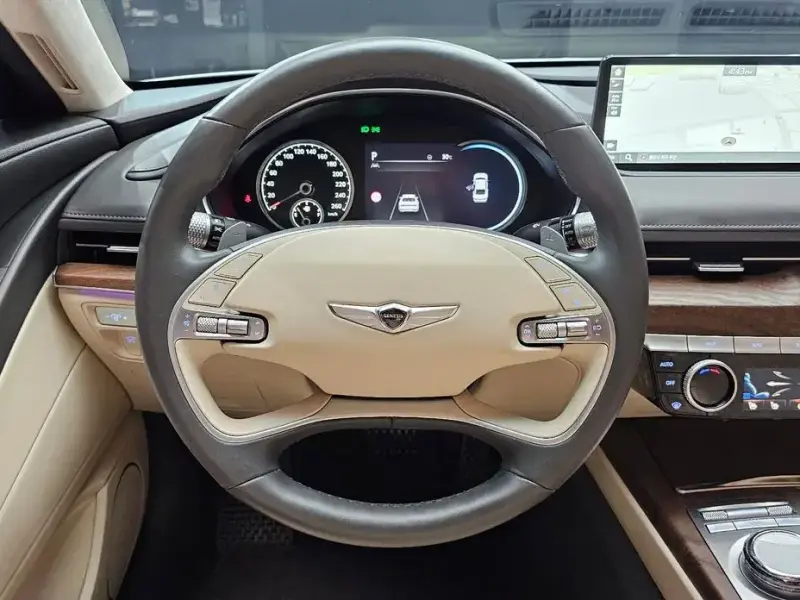 2023 Genesis G80 с пробегом 54 599 км