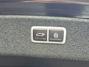 2023 Genesis G80 с пробегом 64 762 км