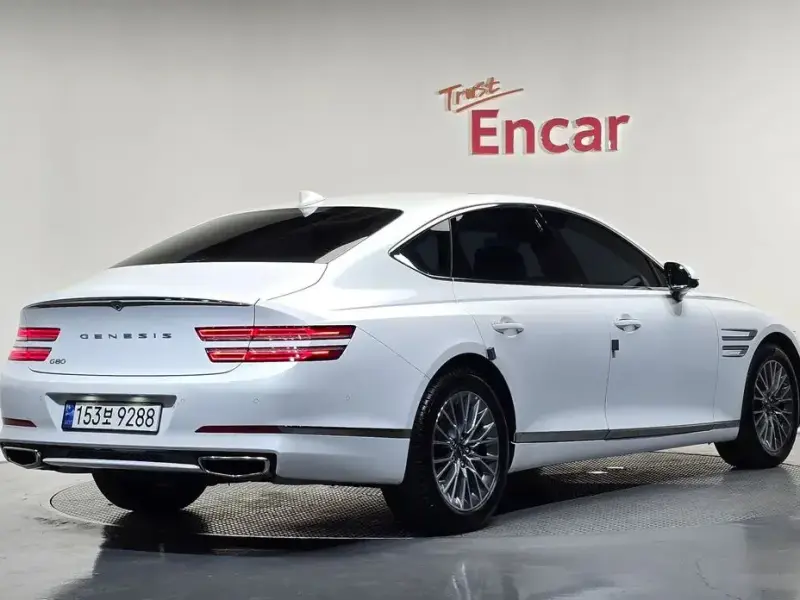 2023 Genesis G80 с пробегом 16 493 км