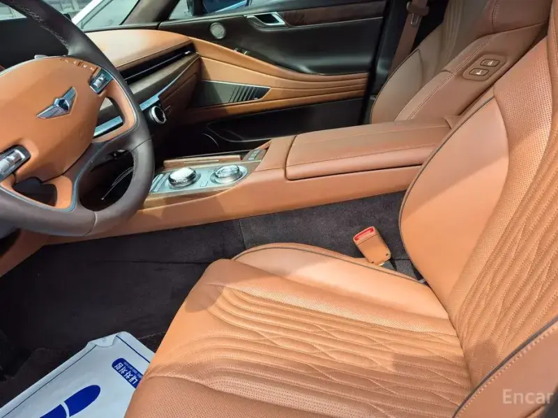 2023 Genesis G80 с пробегом 5 678 км