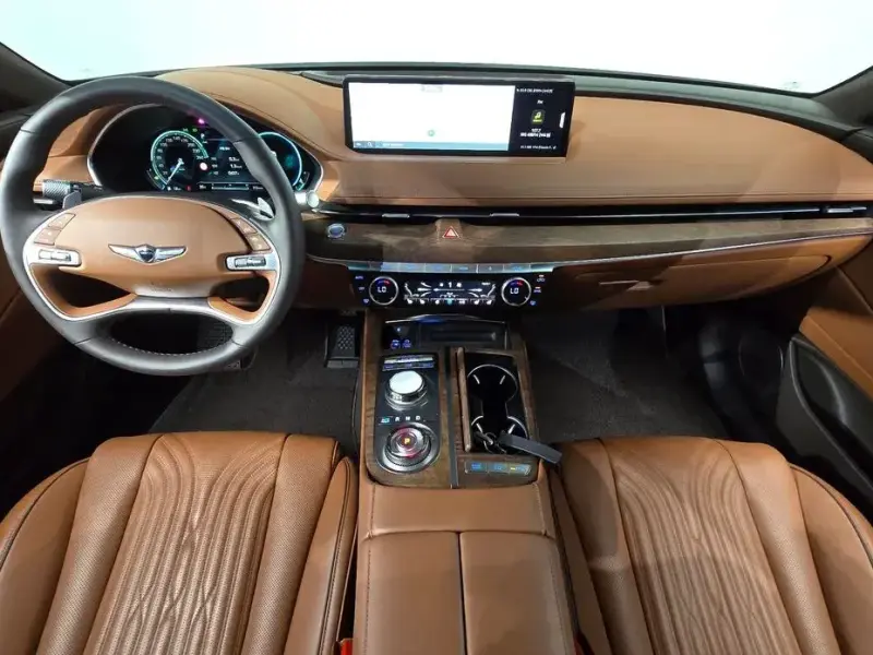2023 Genesis G80 с пробегом 16 493 км
