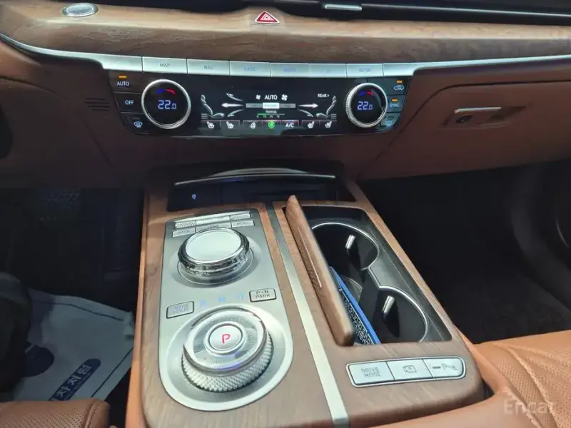 2023 Genesis G80 с пробегом 5 678 км